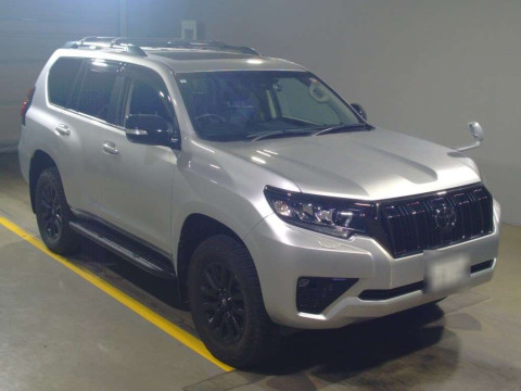 2020 Toyota Land Cruiser Prado GDJ150W[2]