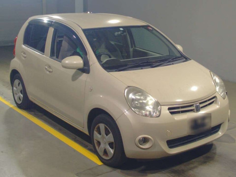 2010 Toyota Passo NGC30[2]