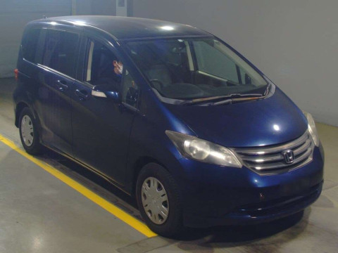 2010 Honda Freed GB3[2]