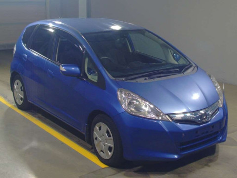 2010 Honda Fit Hybrid GP1[2]