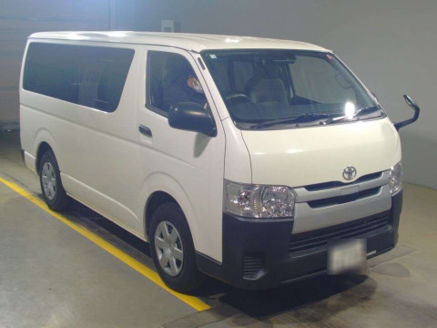 2020 Toyota Regiusace Van TRH200V[2]