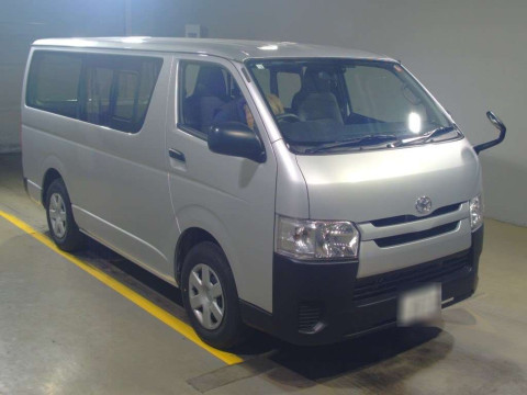 2019 Toyota Hiace Van TRH200V[2]