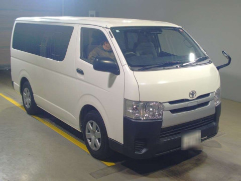 2020 Toyota Regiusace Van TRH200V[2]