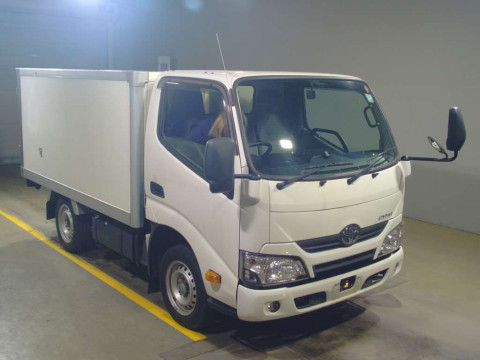 2019 Toyota Dyna Truck KDY221[2]