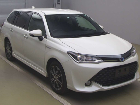 2016 Toyota Corolla Fielder NKE165G[2]