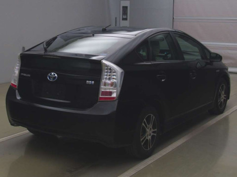 2010 Toyota Prius ZVW30[1]