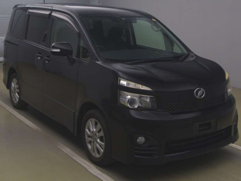 2012 Toyota Voxy ZRR70W[2]