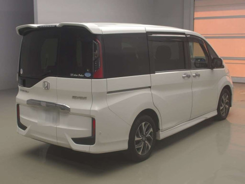 2015 Honda Step WGN Spada RP3[1]