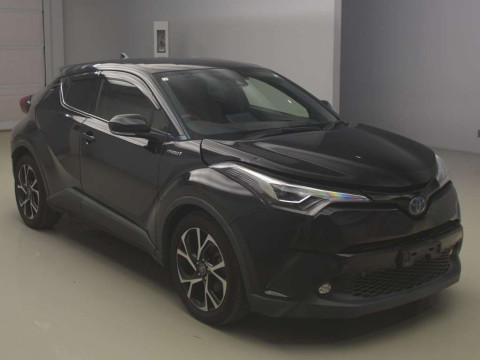 2018 Toyota C-HR ZYX10[2]