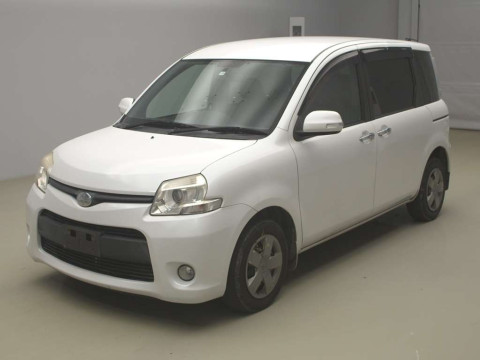 2011 Toyota Sienta NCP81G[0]