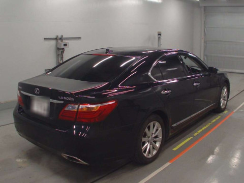 2011 Lexus LS UVF45[1]