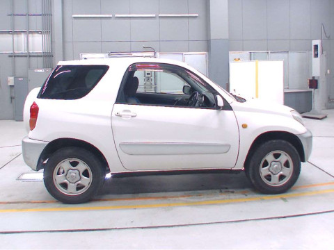 2001 Toyota RAV4 ZCA25W[2]