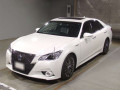 2014 Toyota Crown Hybrid