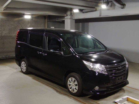 2014 Toyota Noah ZRR80G[2]