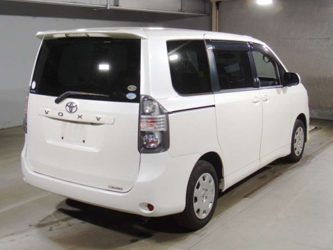 2008 Toyota Voxy ZRR70G[1]