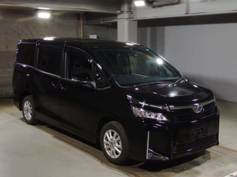 2020 Toyota Voxy ZRR80G[2]