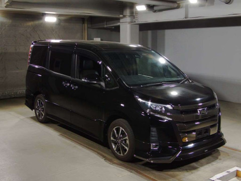 2018 Toyota Noah ZRR80W[2]