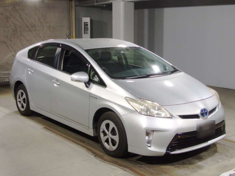 2012 Toyota Prius ZVW30[2]