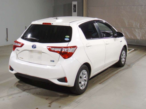 2019 Toyota Vitz NHP130[1]