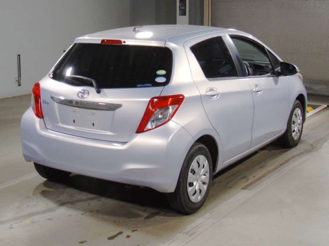 2013 Toyota Vitz KSP130[1]