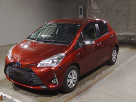 2017 Toyota Vitz NHP130[0]