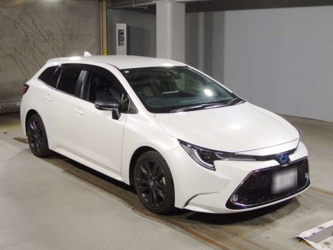 2021 Toyota Corolla Touring Wagon ZWE214W[2]