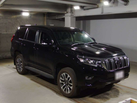 2022 Toyota Land Cruiser Prado GDJ150W[2]