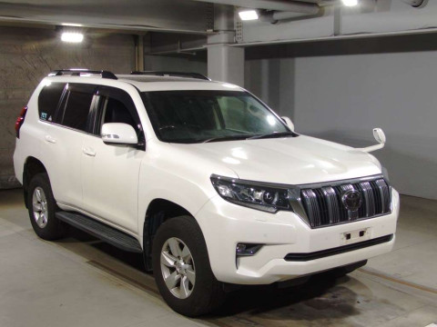 2018 Toyota Land Cruiser Prado TRJ150W[2]