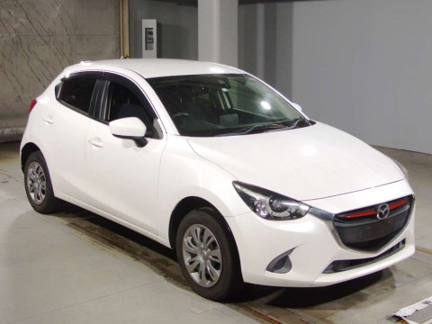 2016 Mazda Demio DJ3AS[2]