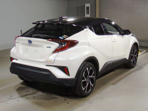 2019 Toyota C-HR ZYX10[1]