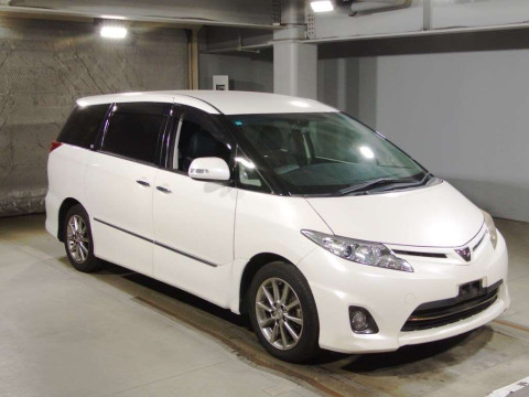 2011 Toyota Estima ACR50W[2]