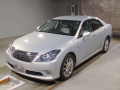 2011 Toyota Crown Hybrid