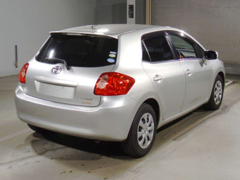 2006 Toyota Auris ZRE152H[1]