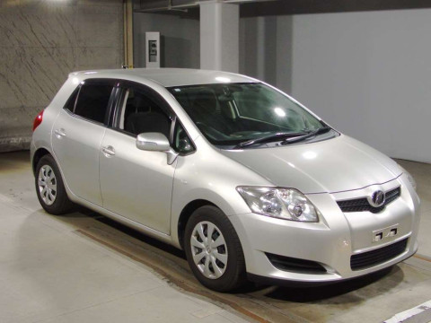 2006 Toyota Auris ZRE152H[2]