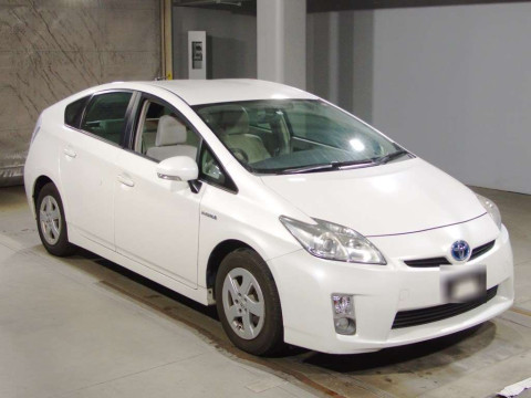 2010 Toyota Prius ZVW30[2]