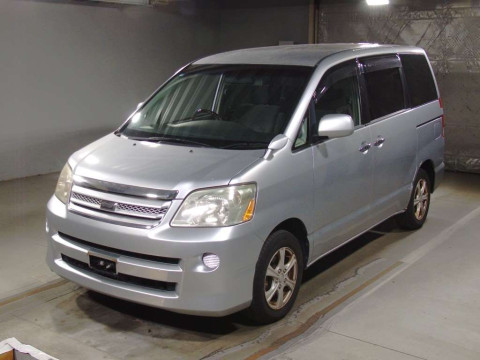 2006 Toyota Noah AZR60G[0]