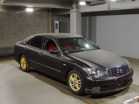 2004 Toyota Crown GRS182[2]