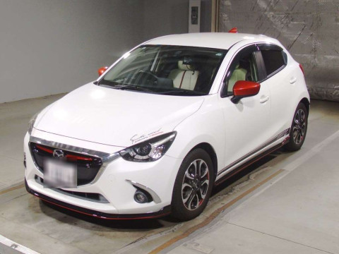 2015 Mazda Demio DJ5FS[0]