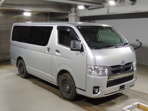 2020 Toyota Hiace Van TRH200V[2]