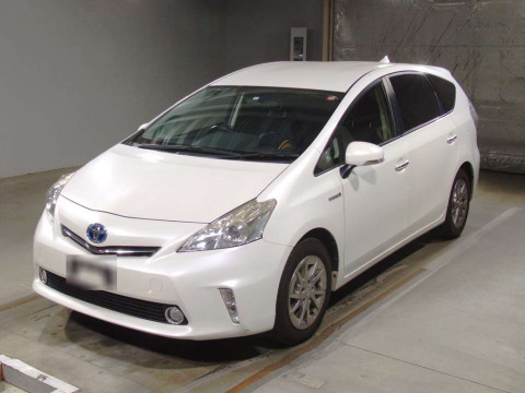 2014 Toyota Prius alpha ZVW40W[0]