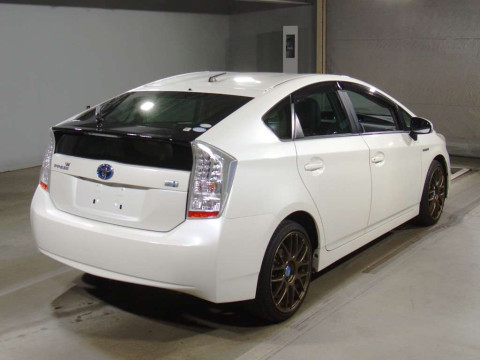 2010 Toyota Prius ZVW30[1]