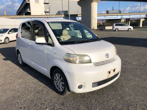 2009 Toyota Porte NNP10[2]