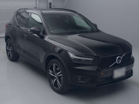 2020 Volvo XC40 XB420XC[2]