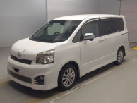 2010 Toyota Voxy