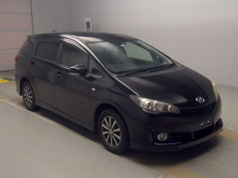 2011 Toyota Wish ZGE20G[2]