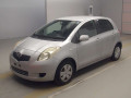 2005 Toyota Vitz