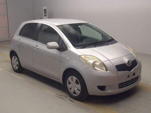 2005 Toyota Vitz SCP90[2]