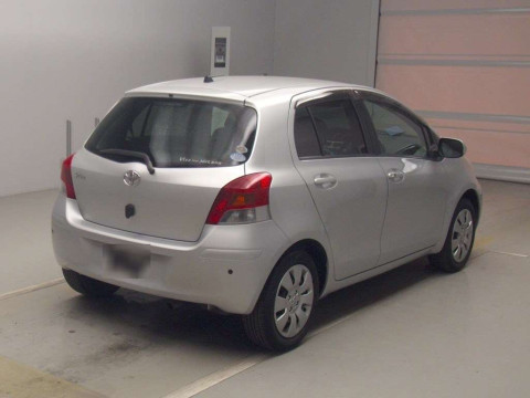 2010 Toyota Vitz SCP90[1]