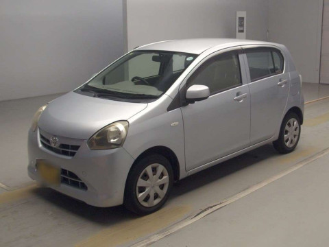 2012 Toyota Pixis Epoch LA300A[0]