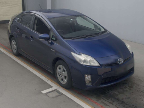 2011 Toyota Prius ZVW30[2]